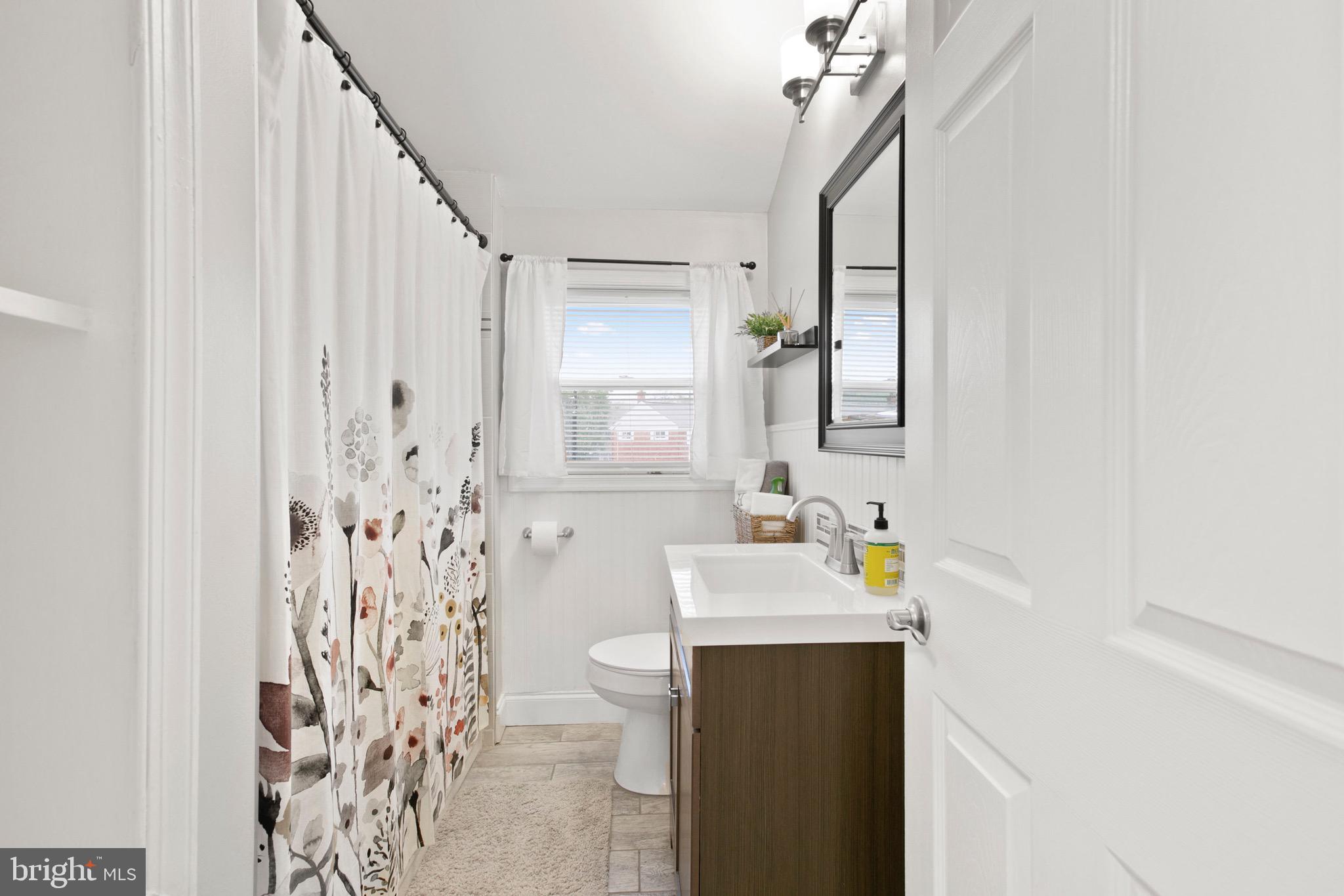 8054 Wallace Road Dundalk, MD 21222 - Photo 26 of 31 Updated hall bath