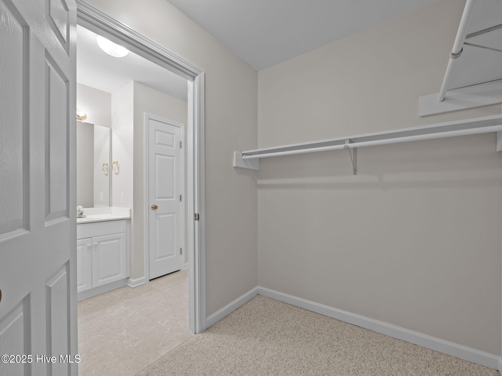 8626 Reed Drive Emerald Isle, NC 28594 - Photo 19 of 47 Walk-in closet