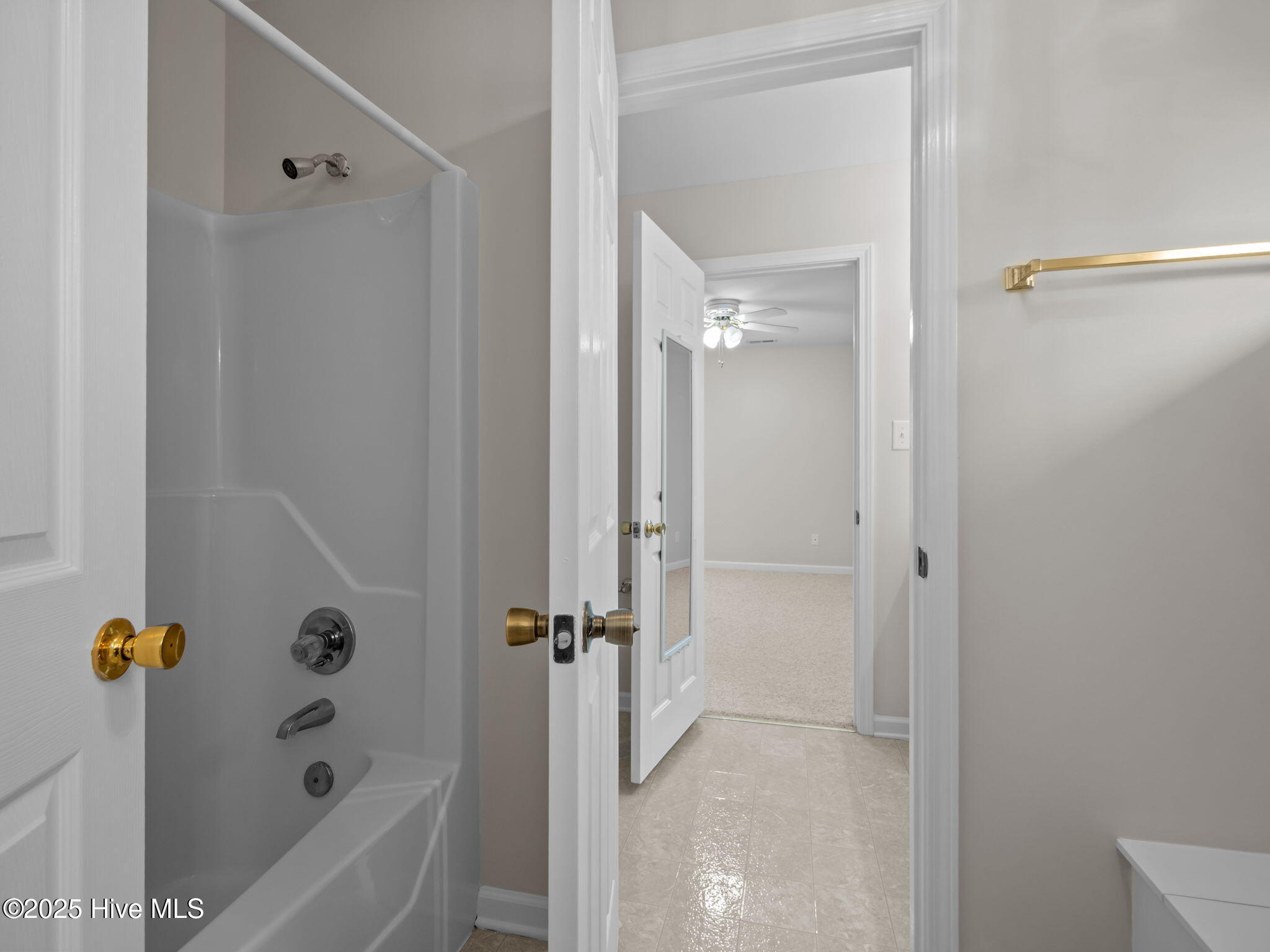 8626 Reed Drive Emerald Isle, NC 28594 - Photo 27 of 47 Jack & Jill Bath