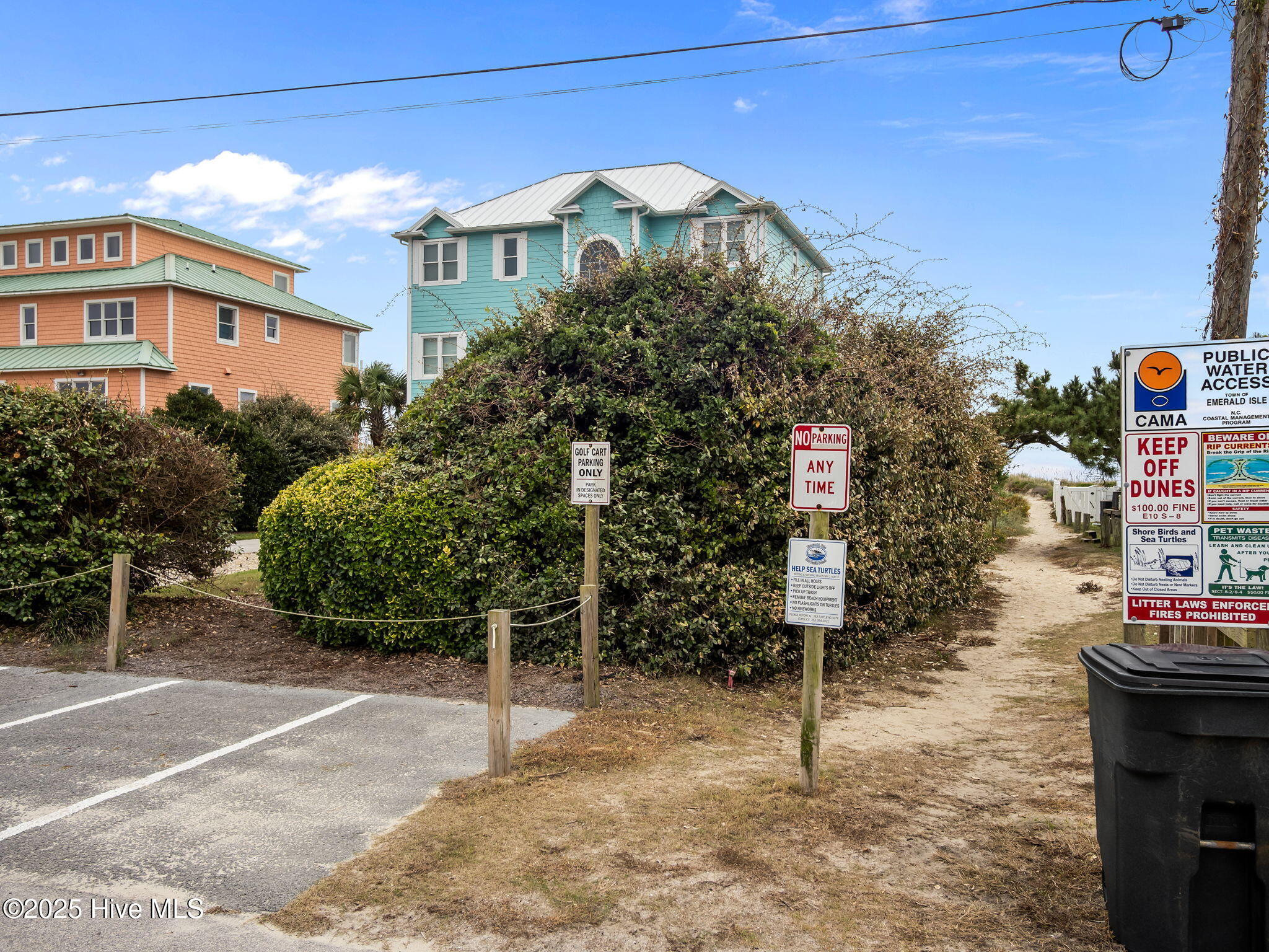 8626 Reed Drive Emerald Isle, NC 28594 - Photo 4 of 47 Beach Access 1 Block Away
