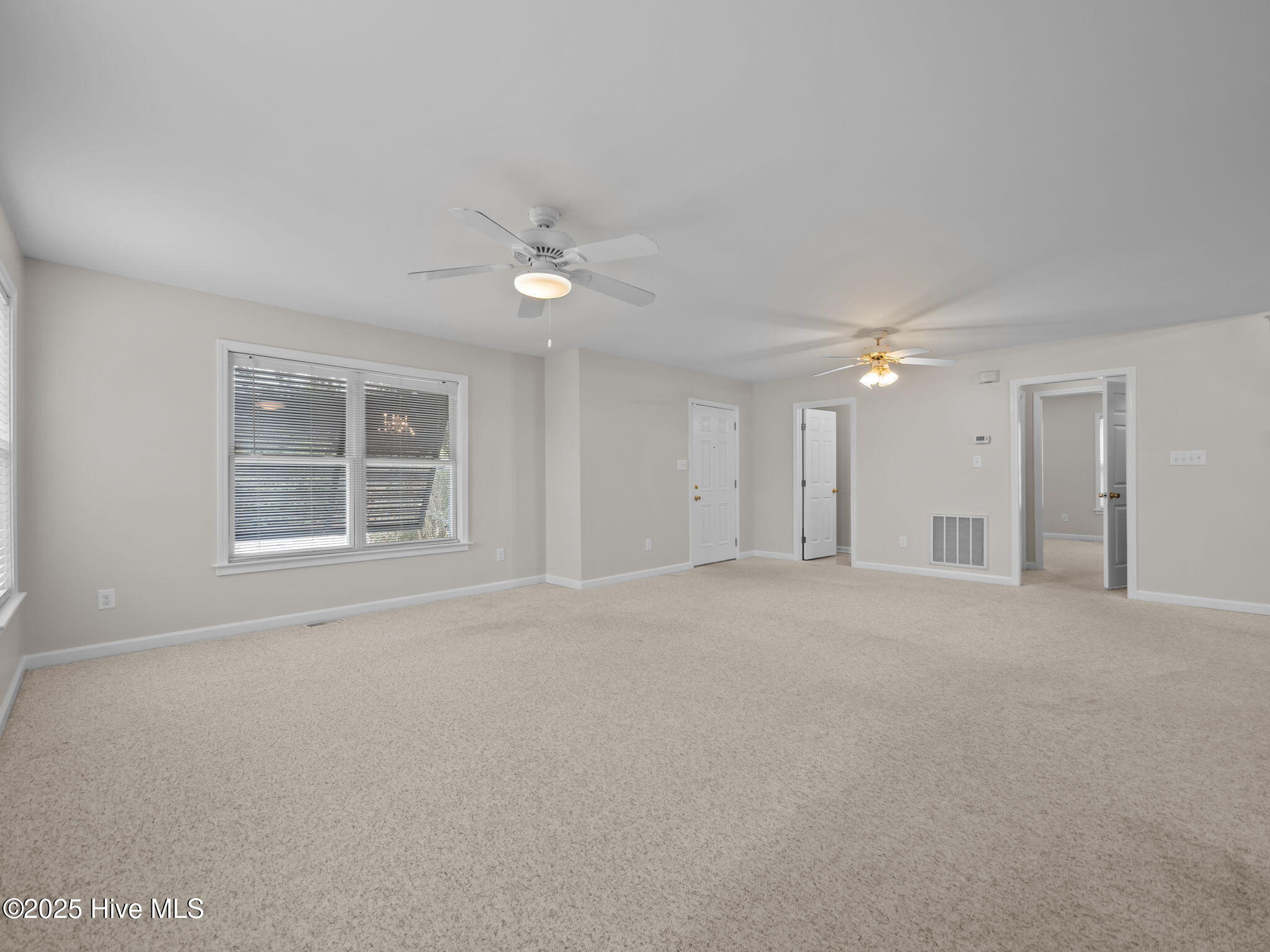 8626 Reed Drive Emerald Isle, NC 28594 - Photo 6 of 47 Living Room - Entry