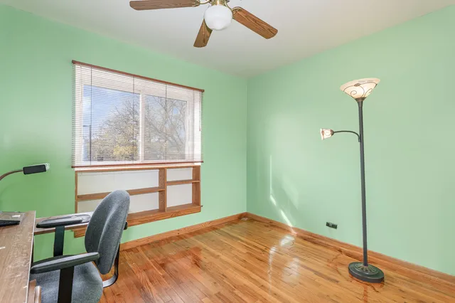 $425,000 | 2335 West Greenleaf Avenue, Chicago, IL 60645