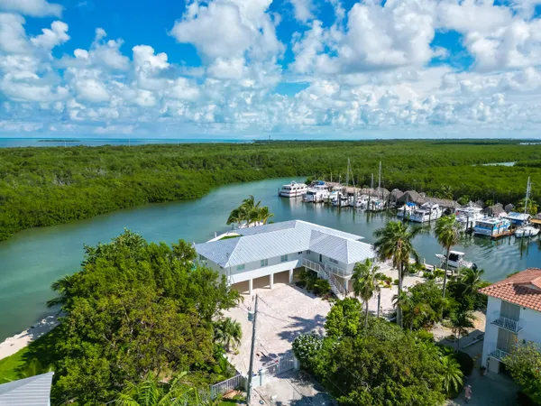 $4,300,000 | 2125 Ave H, Marathon, FL 33050