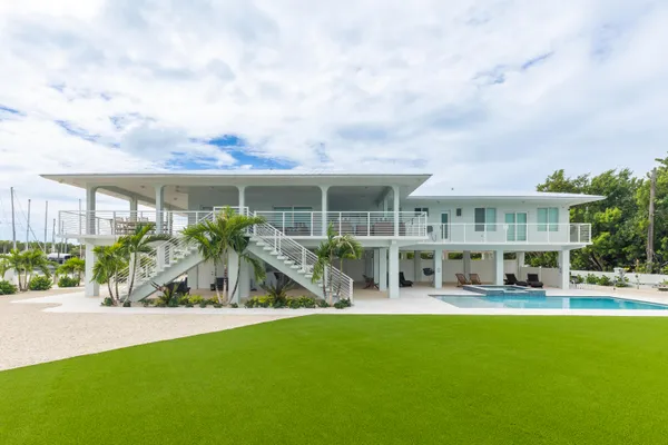 $4,300,000 | 2125 Ave H, Marathon, FL 33050