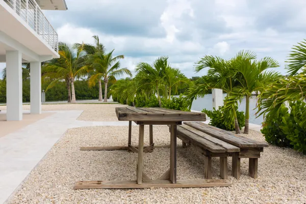 $4,300,000 | 2125 Ave H, Marathon, FL 33050