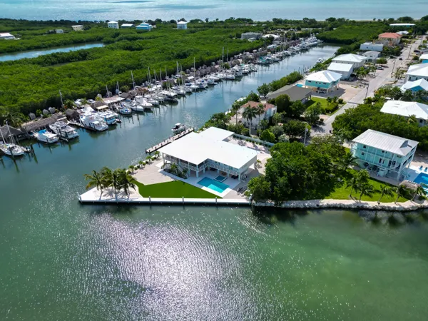 $4,300,000 | 2125 Ave H, Marathon, FL 33050
