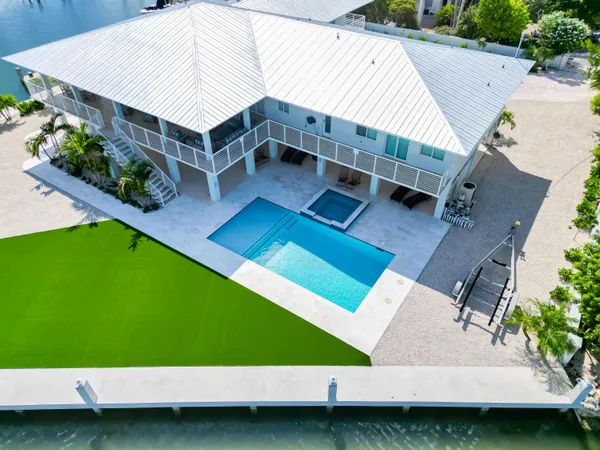 $4,300,000 | 2125 Ave H, Marathon, FL 33050