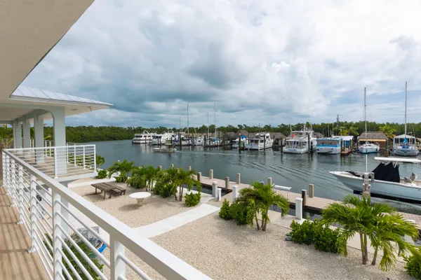 $4,300,000 | 2125 Ave H, Marathon, FL 33050