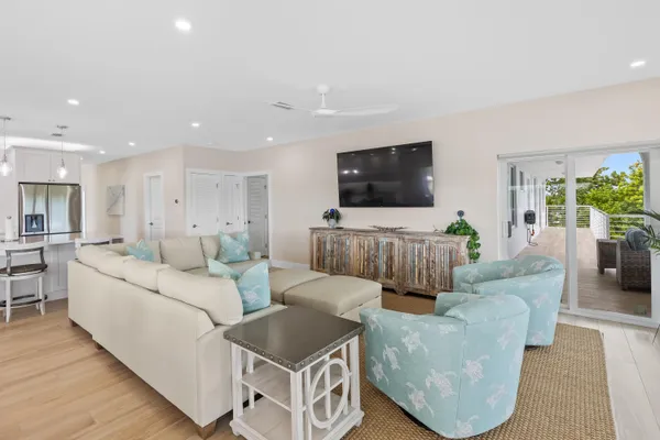 $4,300,000 | 2125 Ave H, Marathon, FL 33050
