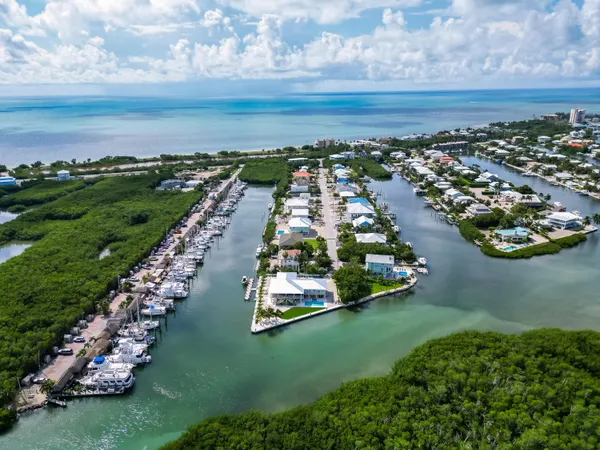 $4,300,000 | 2125 Ave H, Marathon, FL 33050