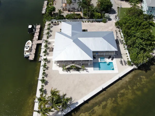 $4,300,000 | 2125 Ave H, Marathon, FL 33050