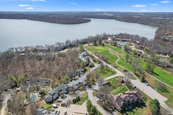$252,000 | 9690 South Bay Pointe Drive, Bloomington, IN 47401