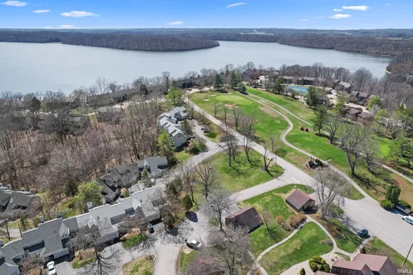 $252,000 | 9690 South Bay Pointe Drive, Bloomington, IN 47401