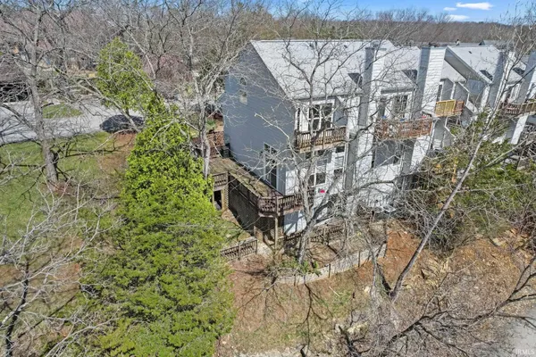 $252,000 | 9690 South Bay Pointe Drive, Bloomington, IN 47401