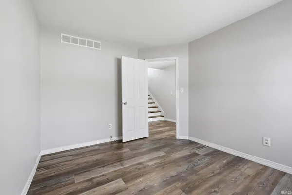 $252,000 | 9690 South Bay Pointe Drive, Bloomington, IN 47401