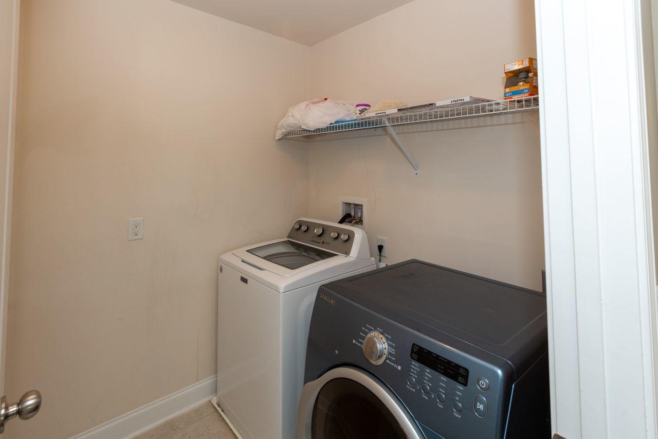 357 Iveson Road Summerville, SC 29486 - Photo 22 of 39 357ivesonrdbrettmartinphotography-23