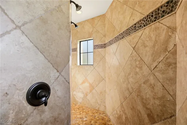 $969,000 | 2133 Southwest 43rd Lane, Cape Coral, FL 33914