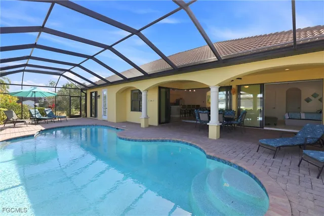 $969,000 | 2133 Southwest 43rd Lane, Cape Coral, FL 33914