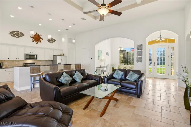 $969,000 | 2133 Southwest 43rd Lane, Cape Coral, FL 33914