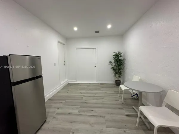 $1,100 | 12683 Northwest 10th Street, Unit EFFICIENCY, Miami, FL 33182