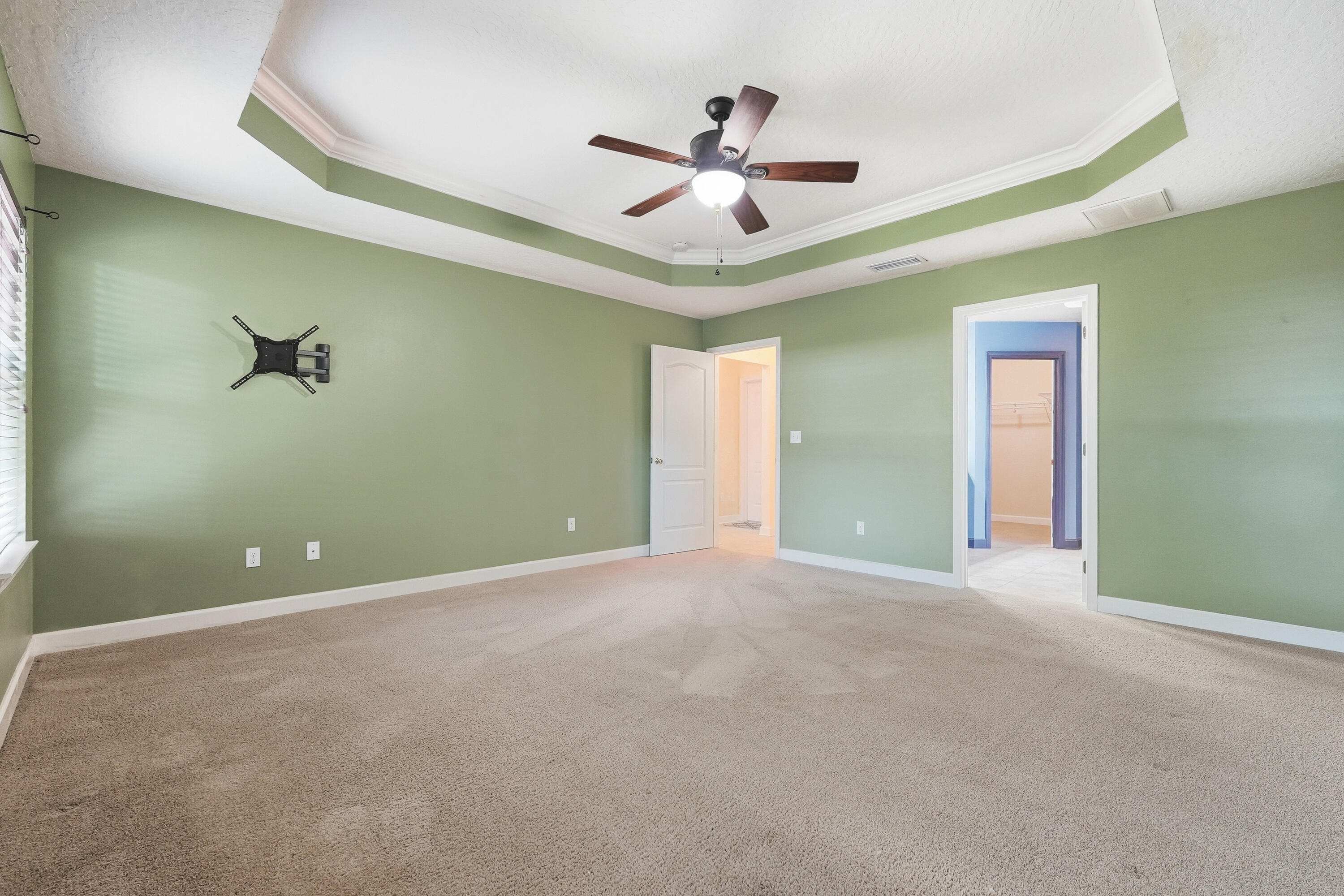 18 Pryor Road Southeast Fort Walton Beach, FL 32548 - Photo 28 of 49 Primary Bedroom