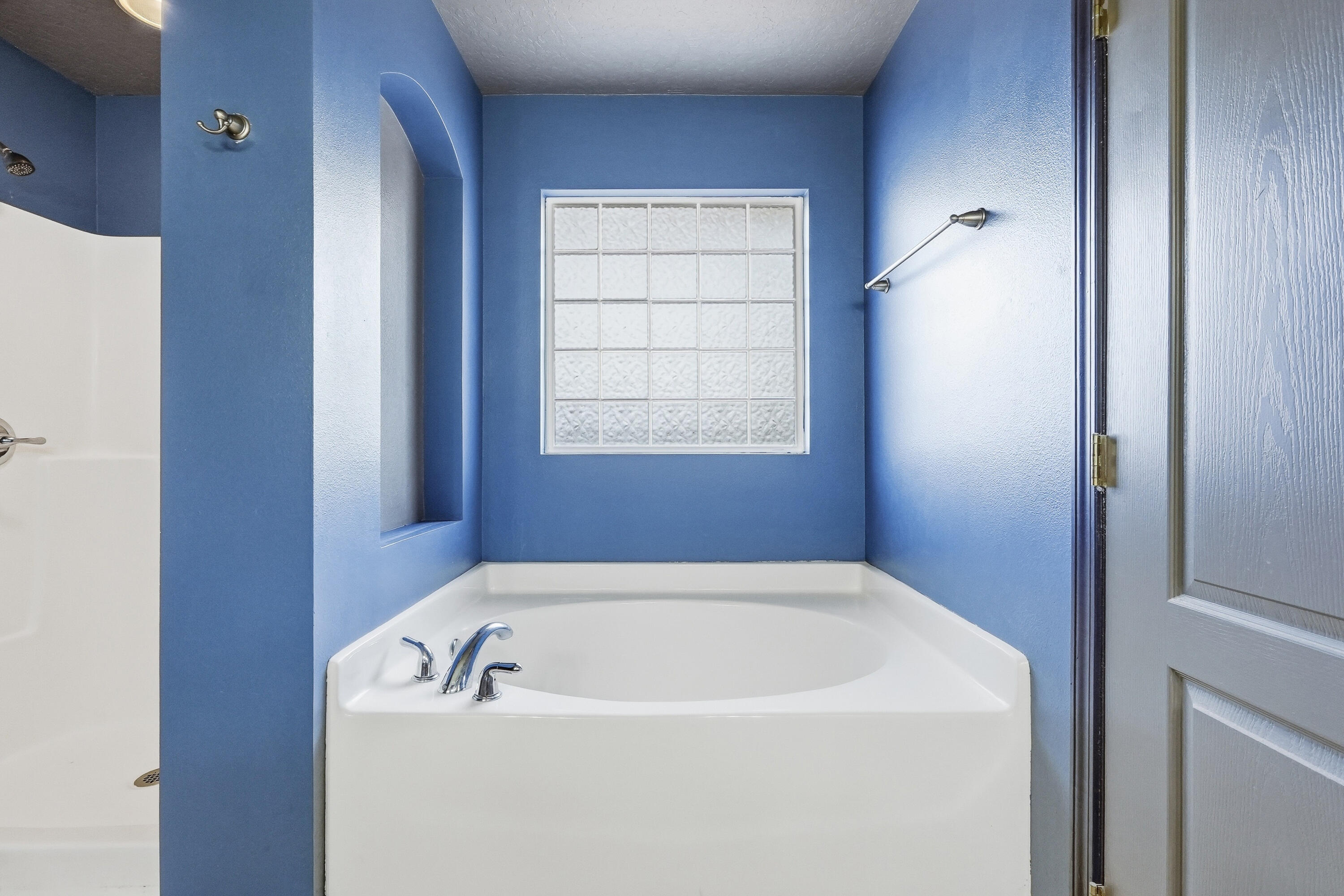 18 Pryor Road Southeast Fort Walton Beach, FL 32548 - Photo 32 of 49 Primary Bathroom