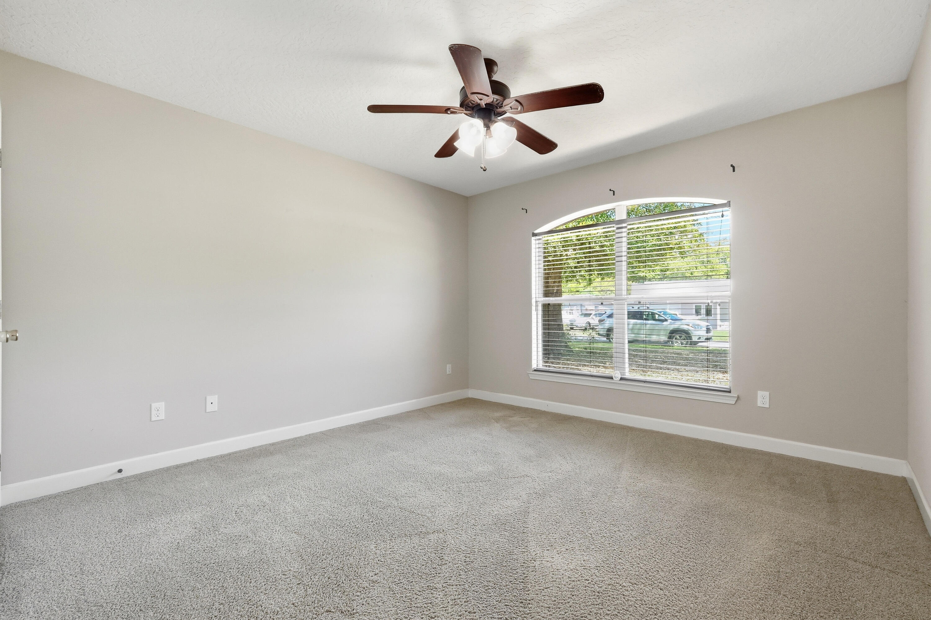 18 Pryor Road Southeast Fort Walton Beach, FL 32548 - Photo 39 of 49 Secondary Bedroom