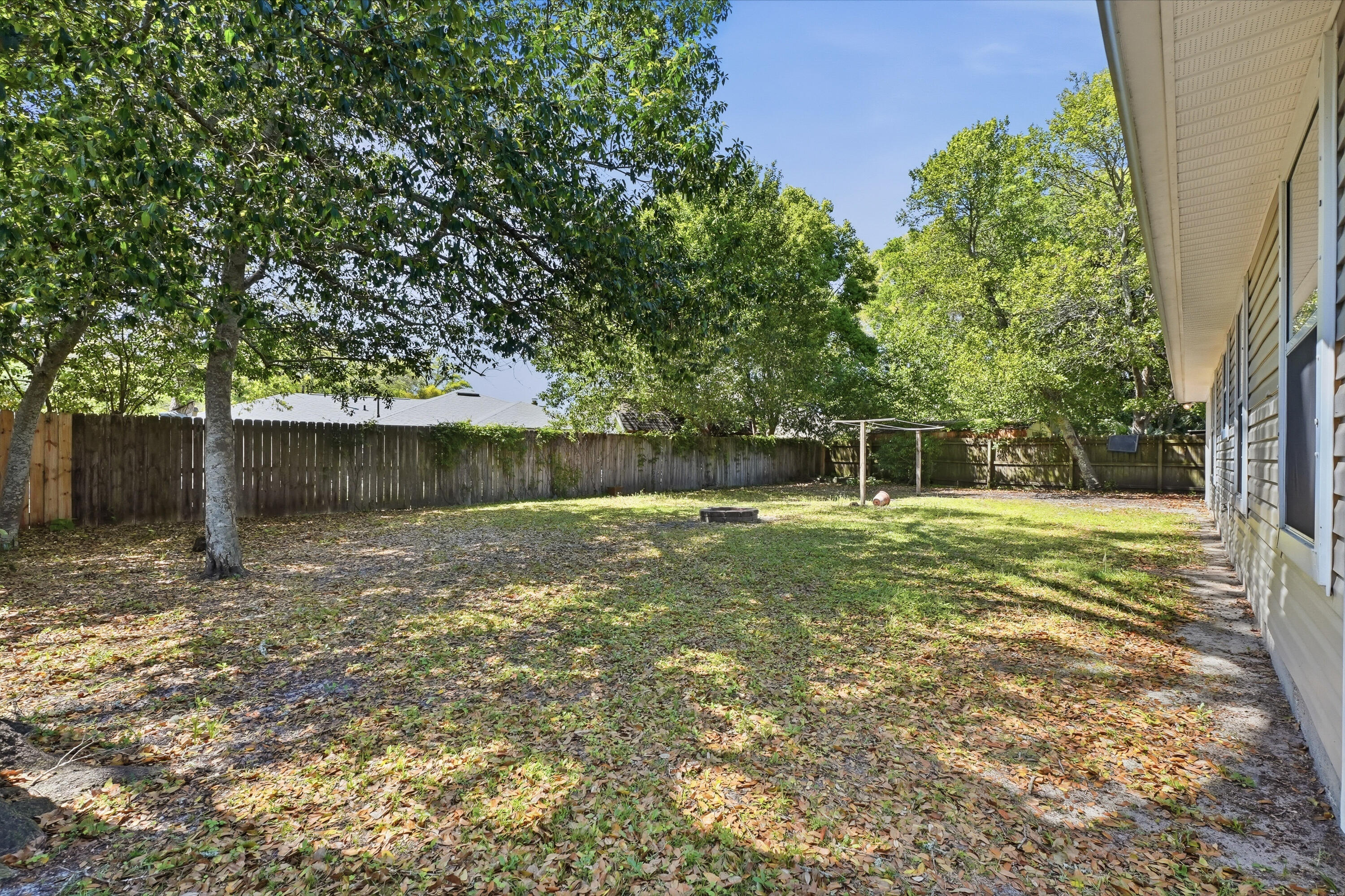 18 Pryor Road Southeast Fort Walton Beach, FL 32548 - Photo 48 of 49 Backyard