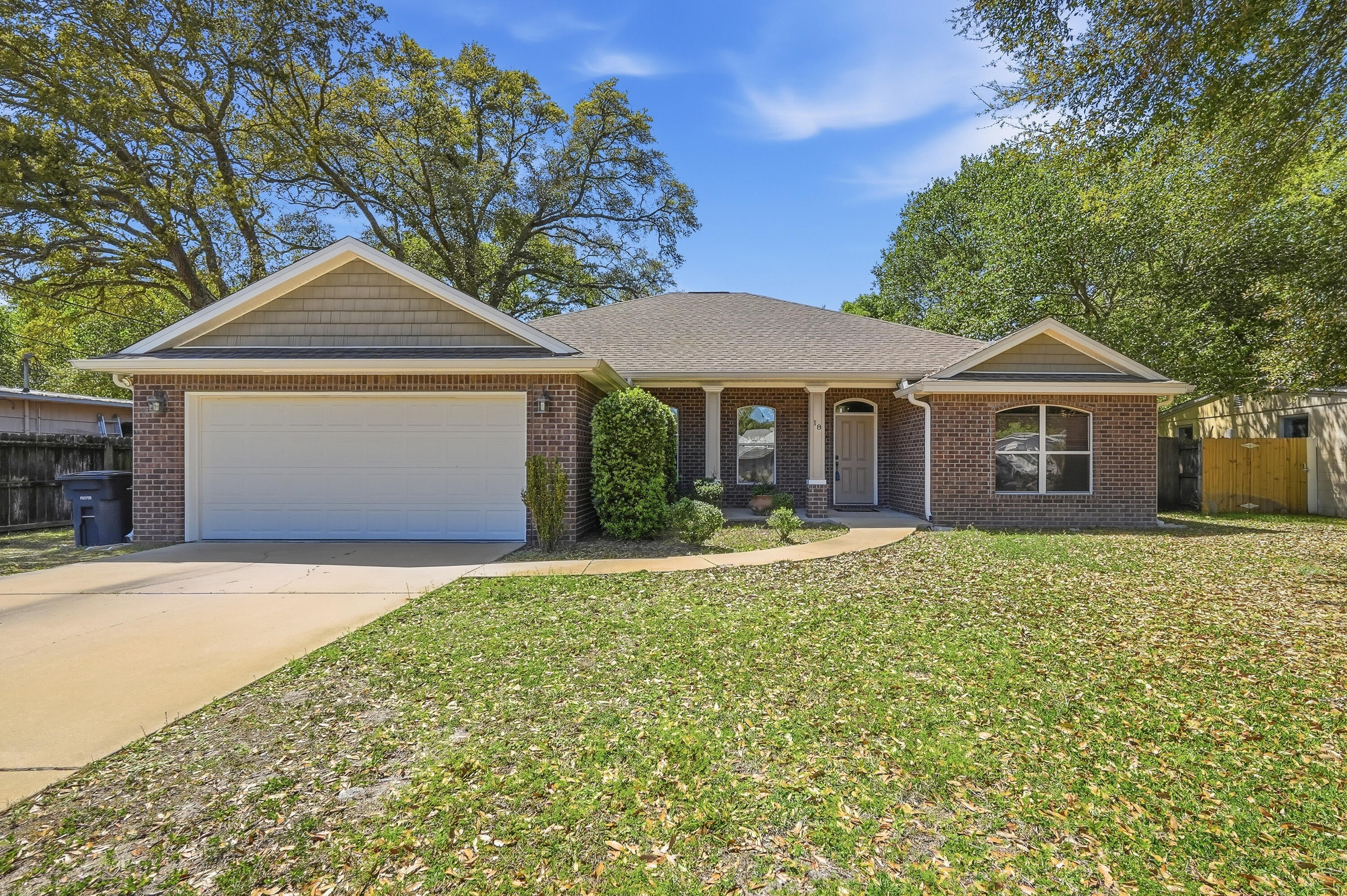 18 Pryor Road Southeast Fort Walton Beach, FL 32548 - Photo 5 of 49 Front View