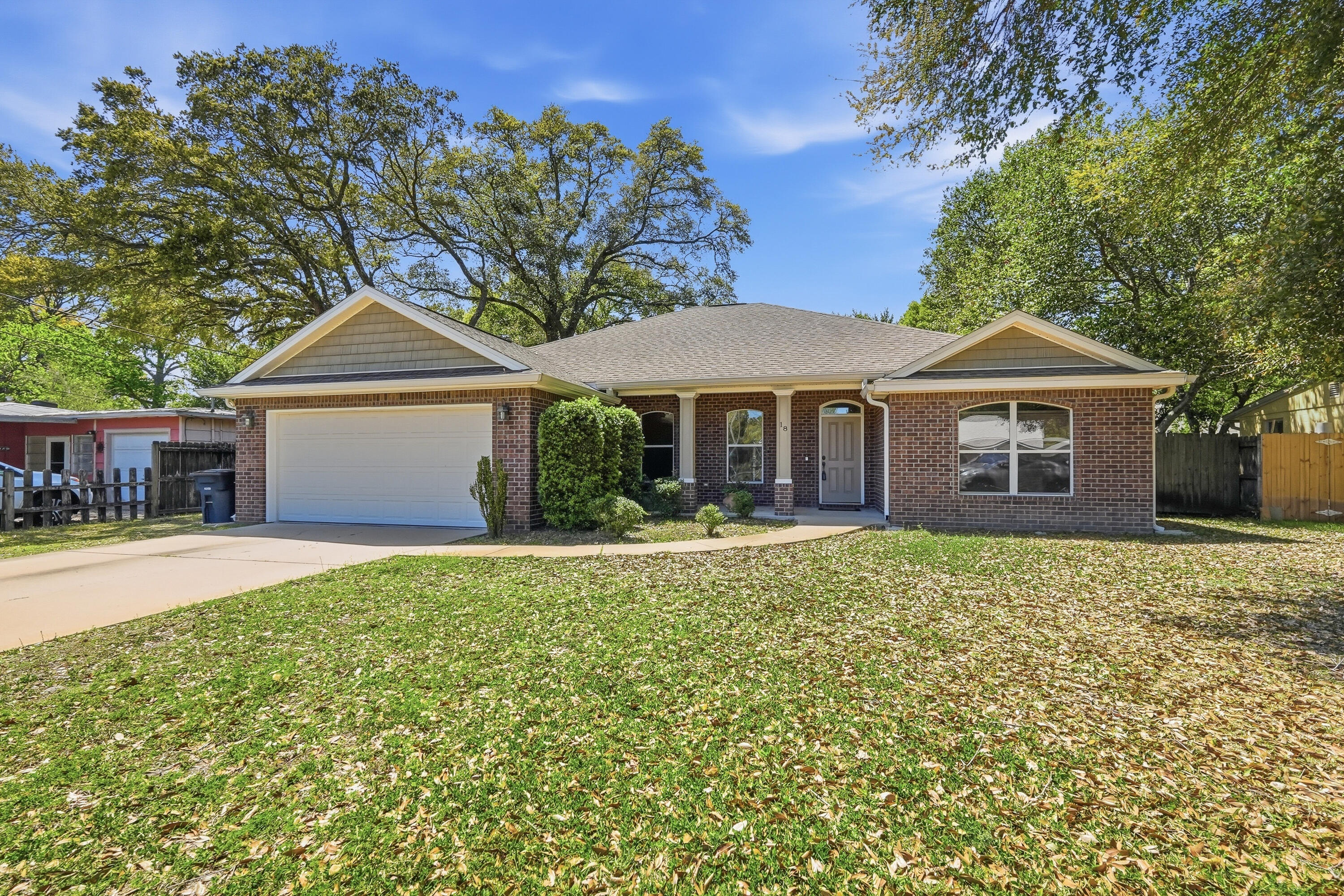 18 Pryor Road Southeast Fort Walton Beach, FL 32548 - Photo 6 of 49 Front View