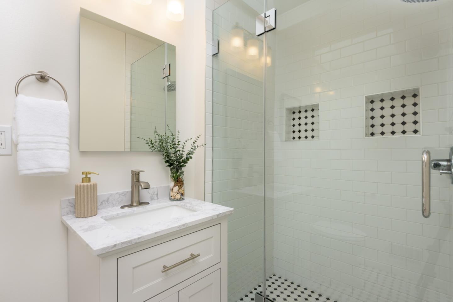 4 Royce Way Daly City, CA 94014 - Photo 13 of 25