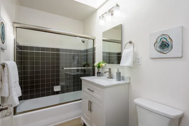 $1,250,000 | 4 Royce Way, Daly City, CA 94014