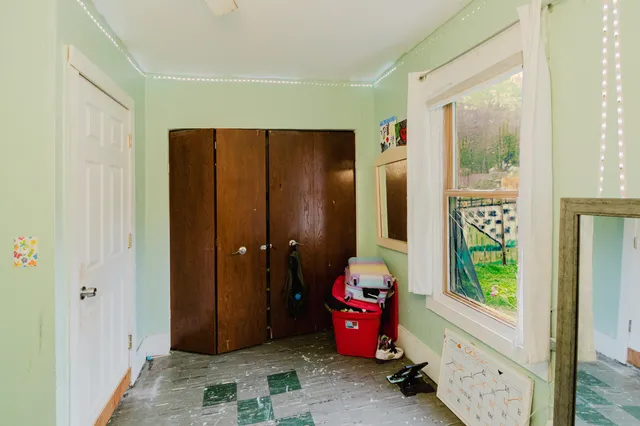 $179,900 | 1806 Pleasant Drive, Portage, MI 49002