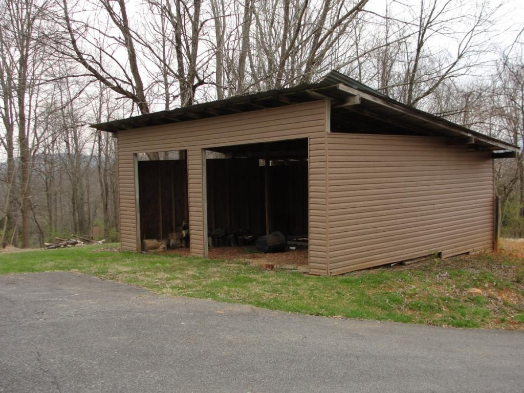 319 Edgefield Road Piney Flats, TN 37686 - Photo 3 of 30 Photo 3