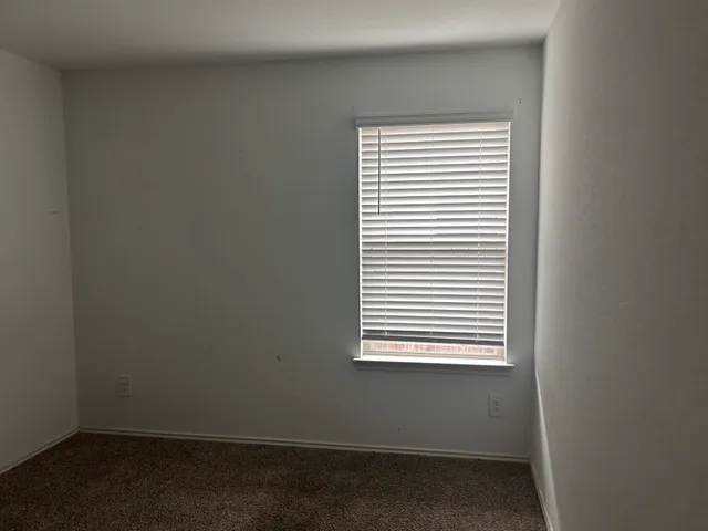 $200,000 | 14683 Cyn Pnes Lane, New Caney, TX 77357