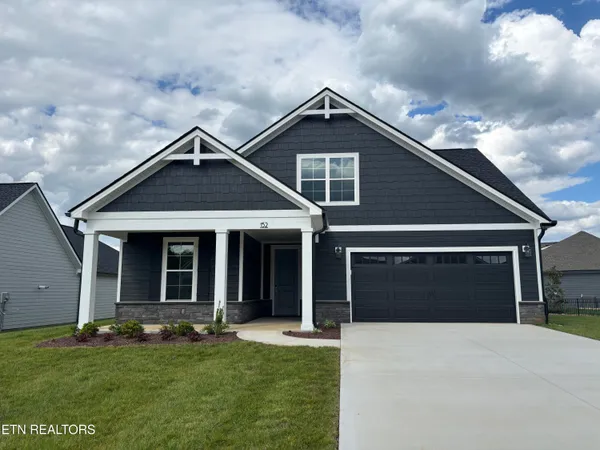 $715,275 | 152 Honeysuckle Drive, Lenoir City, TN 37771