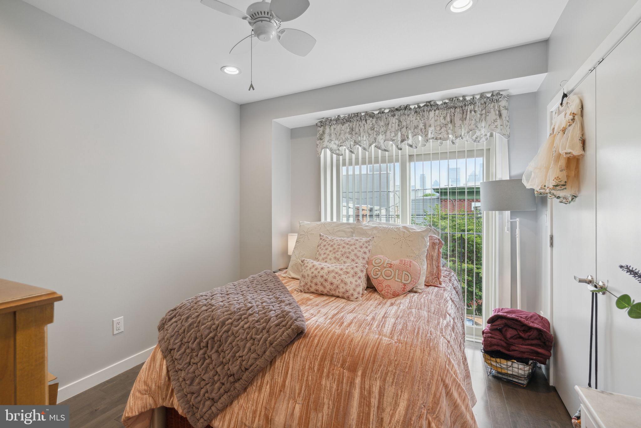1822 Federal Street, Unit B Philadelphia, PA 19146 - Photo 5 of 25