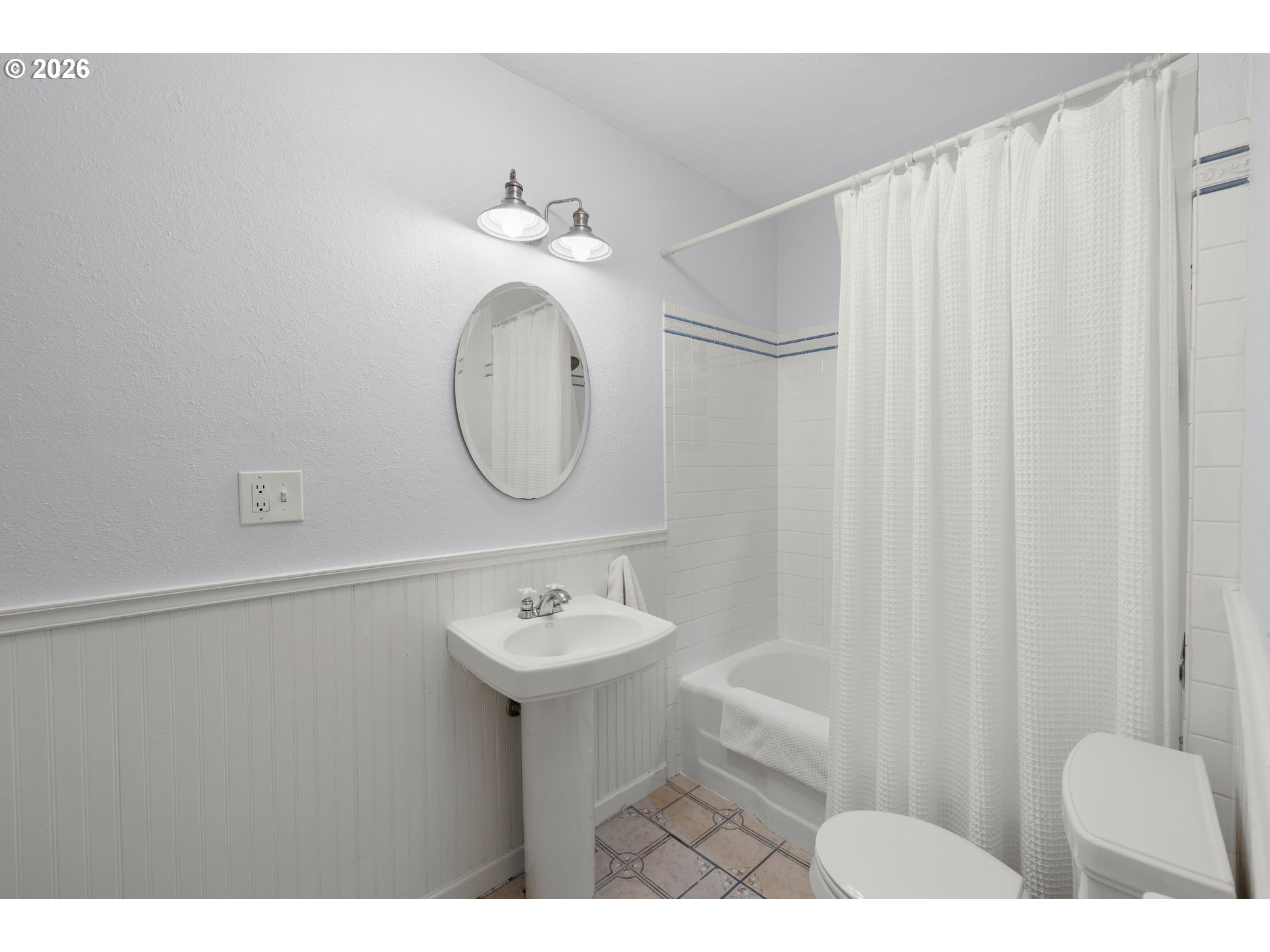 1217 Southwest Spring Garden Street Portland, OR 97219 - Photo 20 of 46 Gallery Image 20