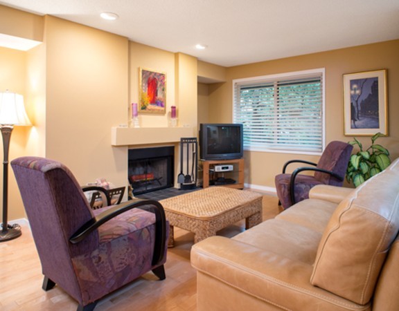 1175 Chestnut Street, Unit 13 Newton, MA 02464 - Photo 3 of 23