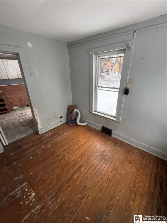 617 Spring Street Jamestown, NY 14701 - Photo 20 of 22 Bedroom 2 (2)