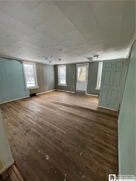 617 Spring Street Jamestown, NY 14701 - Photo 21 of 22 Living Room 1