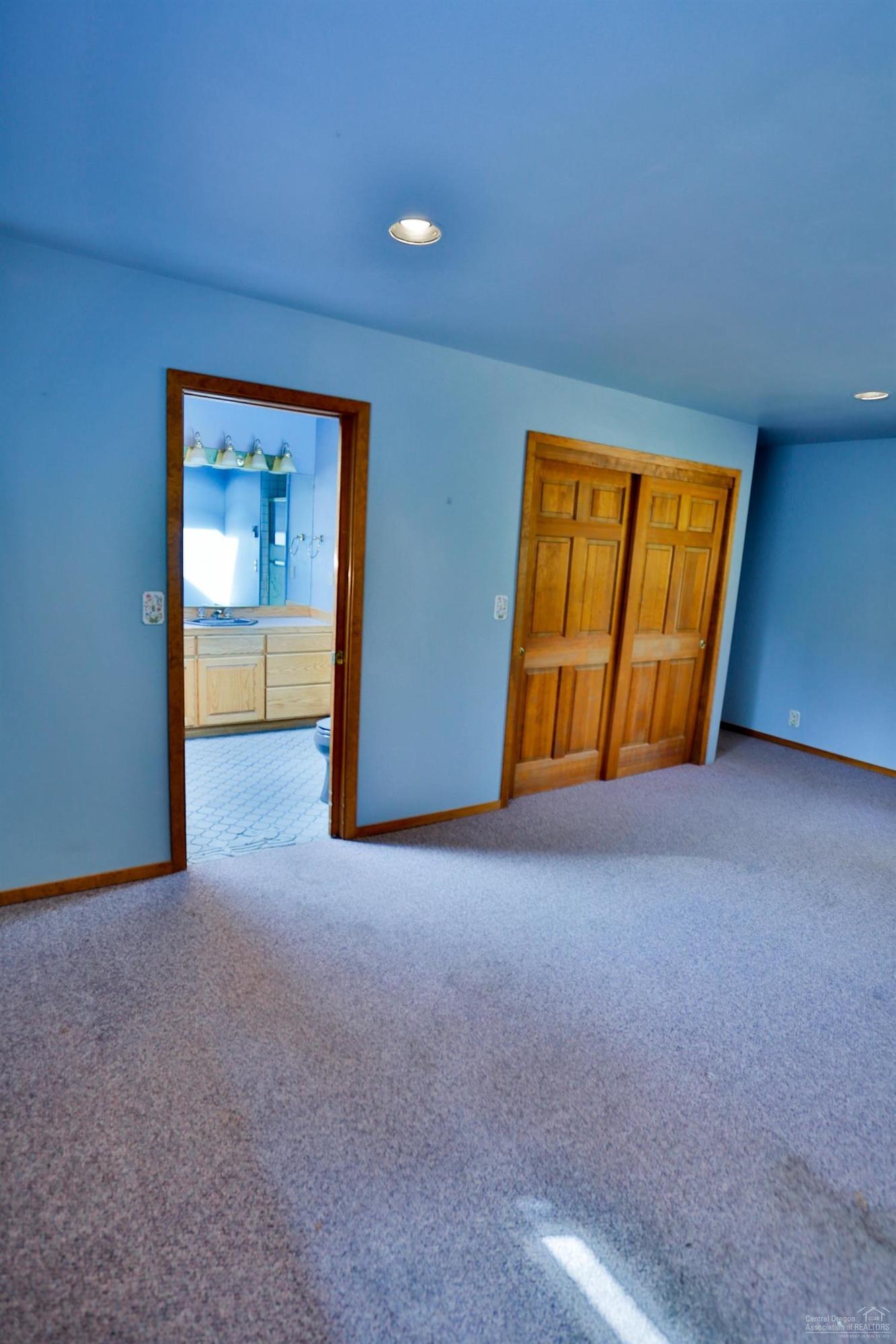 54485 Huntington Road Bend, OR 97707 - Photo 19 of 25 Additional Photo