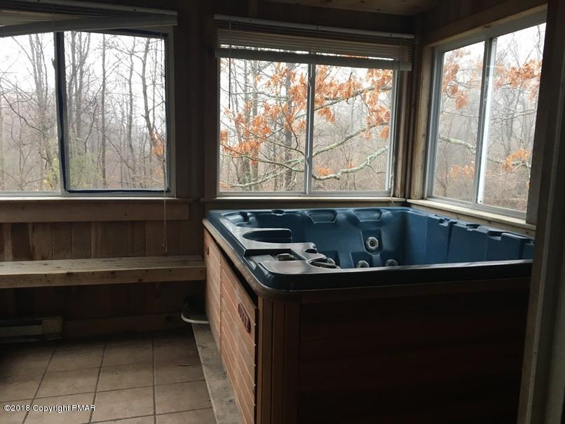 Hot tub room