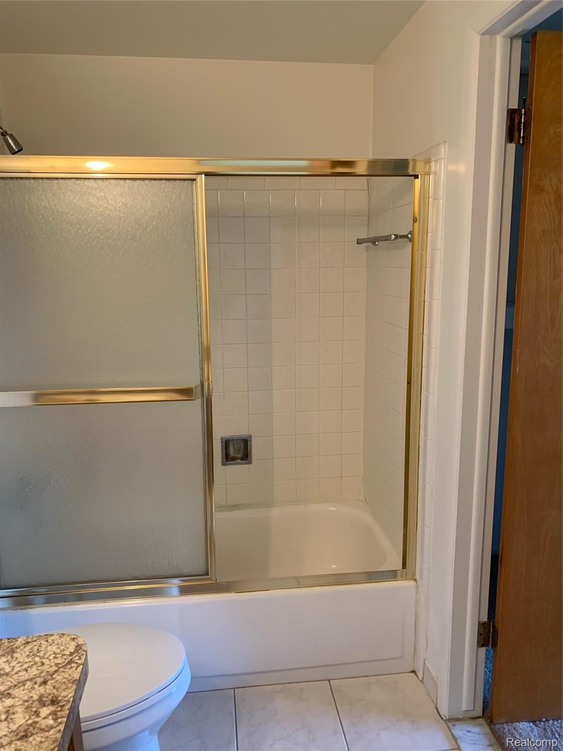 4296 15 Mile Road Sterling Heights, MI 48310 - Photo 19 of 30 BC3B12D7-F372-4788-BF14-8B22C4687D6D.jpeg