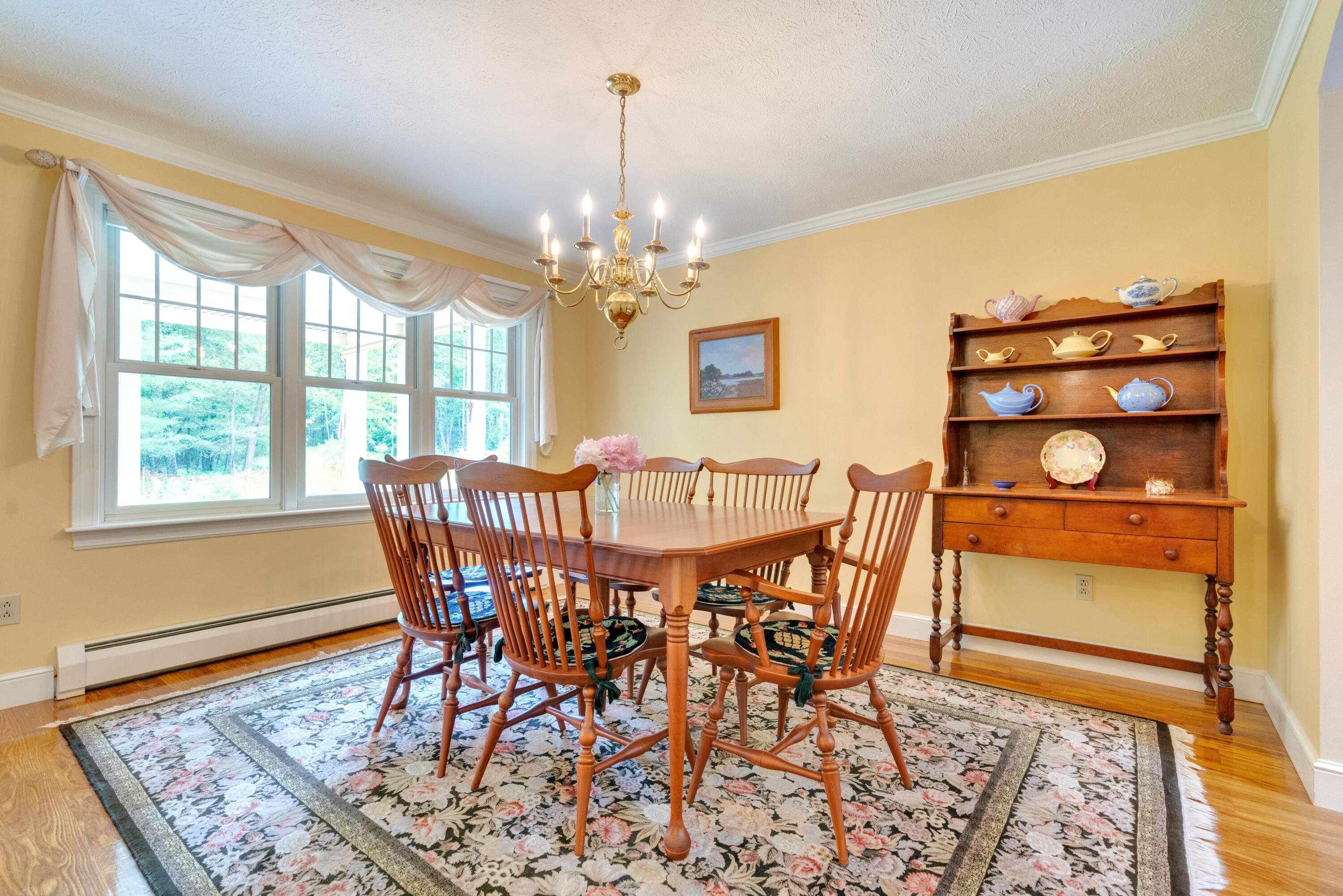 1047 Middle Road North Waterboro, ME 04061 - Photo 15 of 56 Dining Room