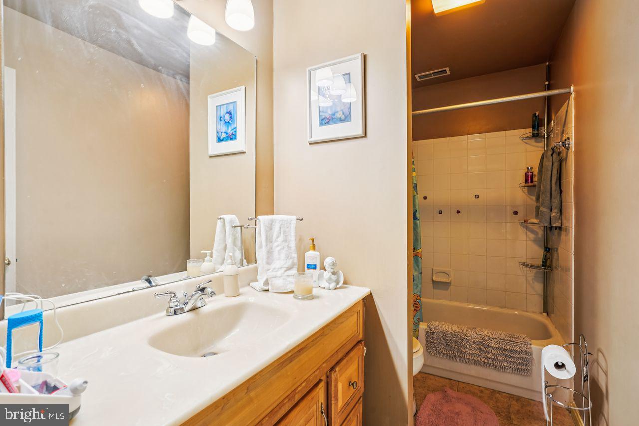 6418 Sligo Mill Road Takoma Park, MD 20912 - Photo 17 of 40 Second floor hall bathroom