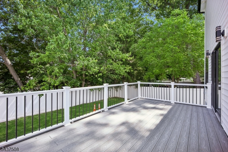 5 Briar Cliff Road Livingston, NJ 07039 - Photo 47 of 49 Gallery Image 47