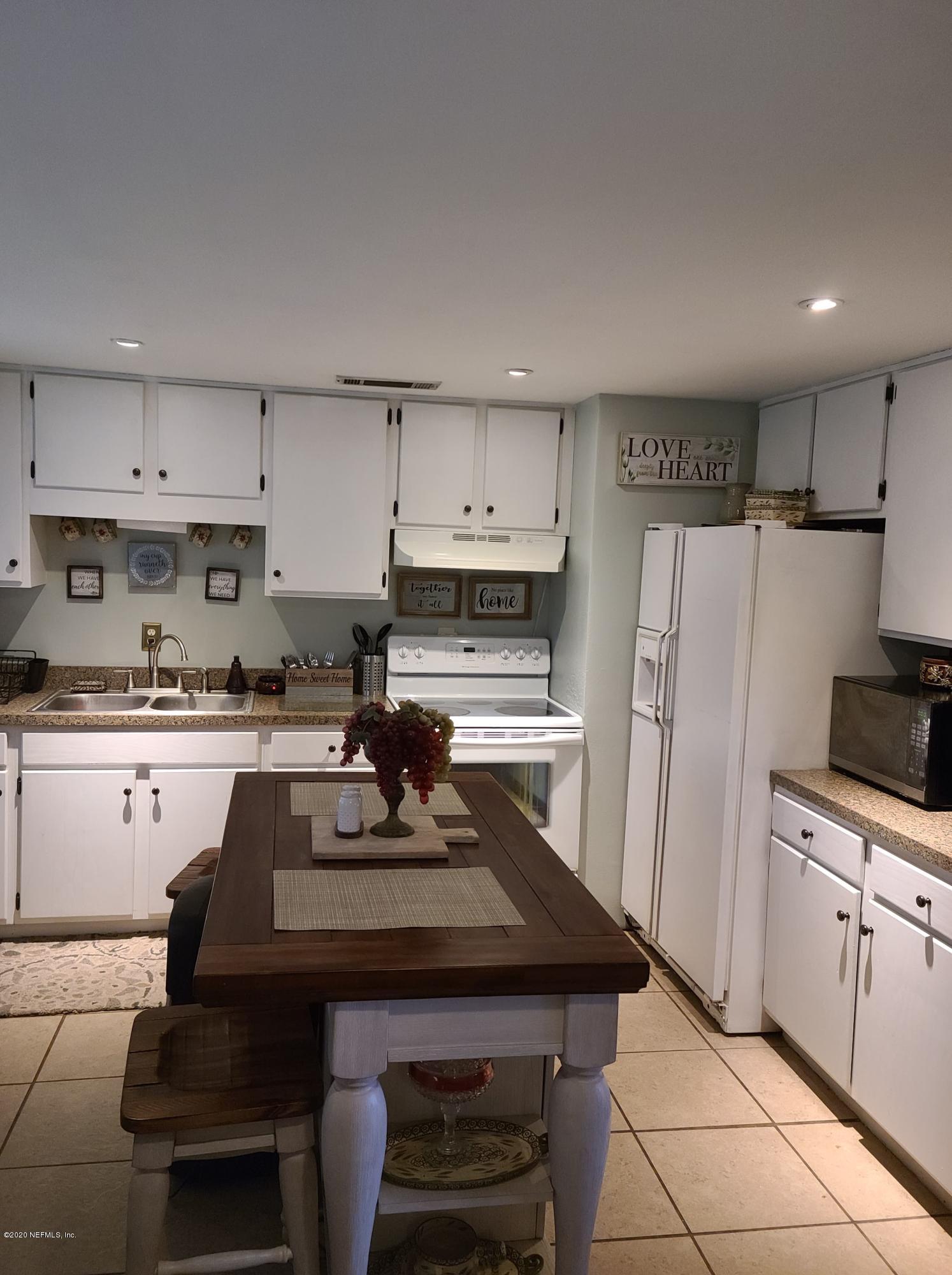 738 Alton Road Starke, FL 32091 - Photo 11 of 41 Kitchen (6)