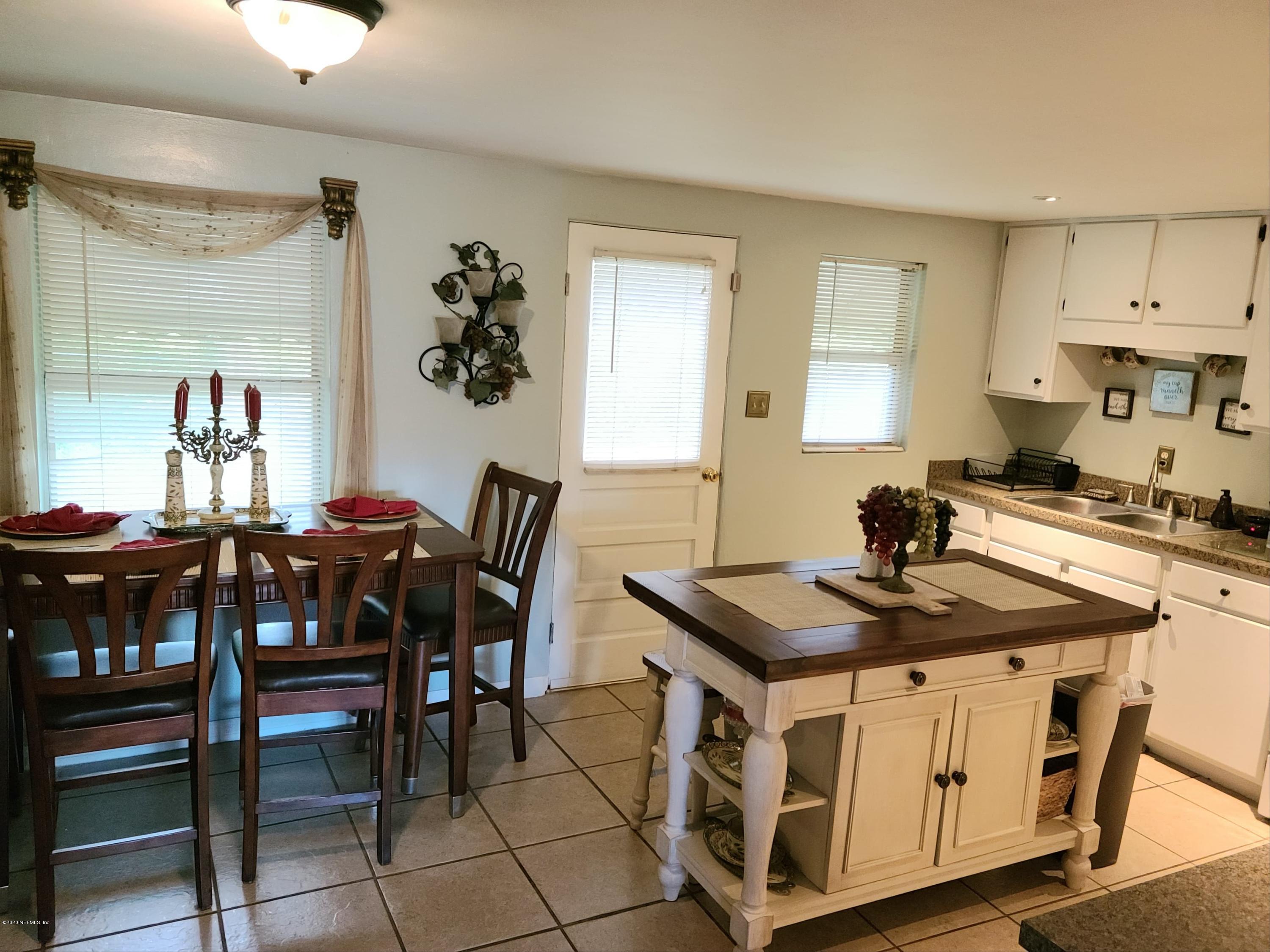 738 Alton Road Starke, FL 32091 - Photo 9 of 41 Kitchen Dining (2)