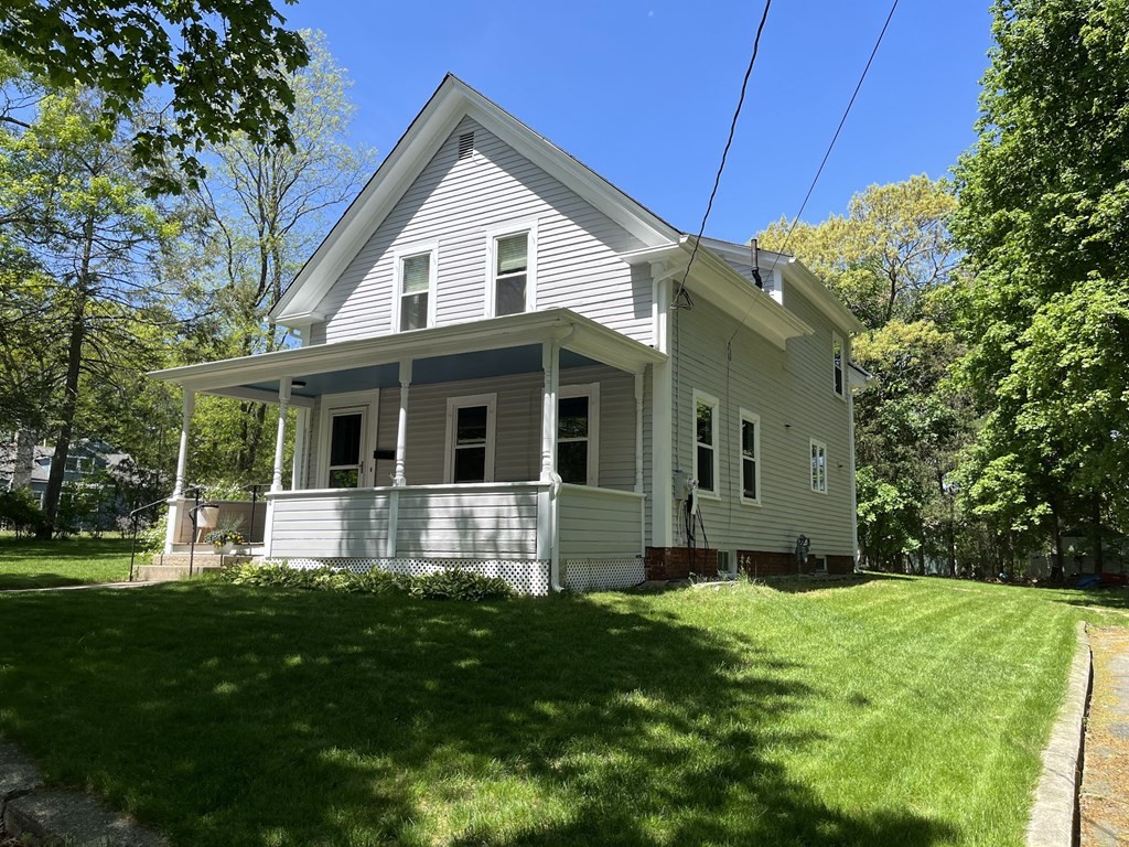 13 Forest Street Reading, MA 01867 - Photo 1 of 20 Gallery Image 1